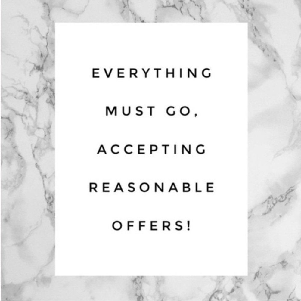 Take a look through my closet! All reasonable offers accepted ❤️